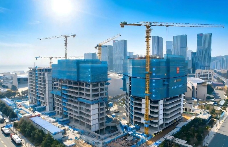 ከኪንግዳዎ ፎርቹን ፋይናንስ ፈጠራ ማእከል የተሳካውን ዋና መዋቅር በከፍተኛ ሁኔታ ያክብሩ